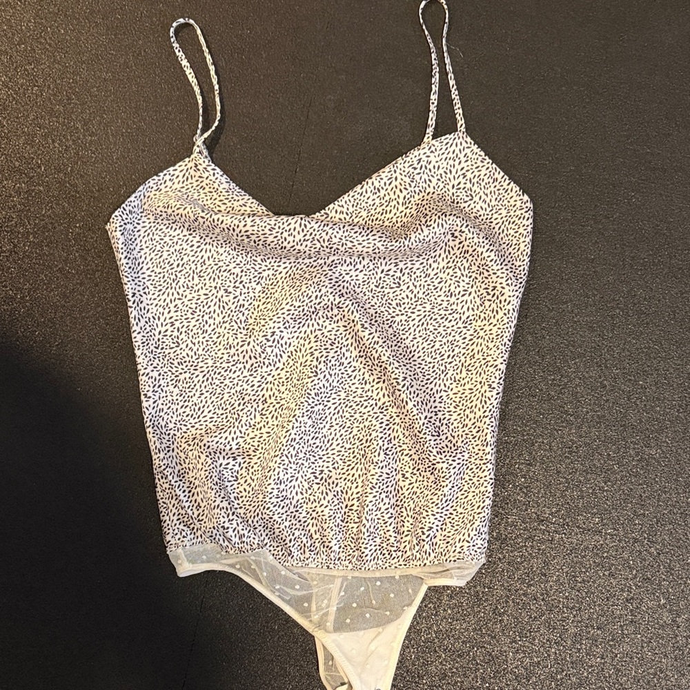 Abercrombie & Fitch White and Black Bodysuit